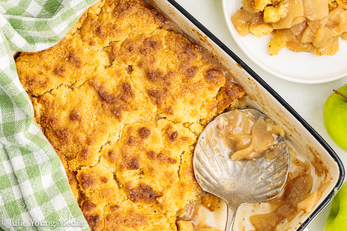 Apple Cake Cobbler