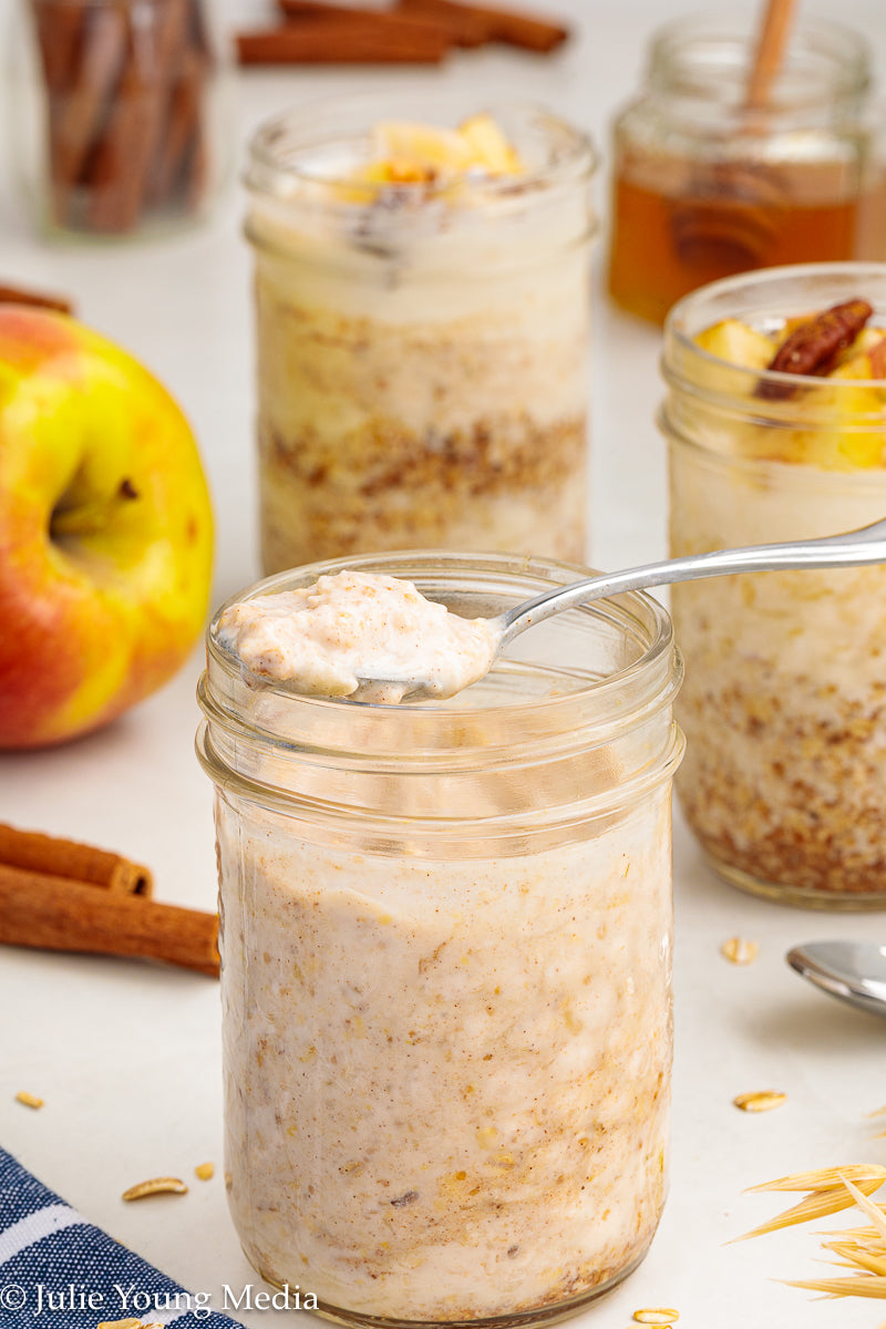 Apple Cinnamon Overnight Oats