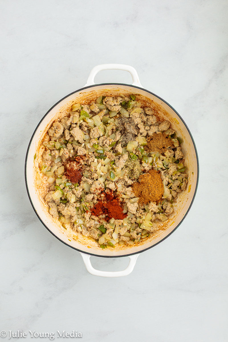 Easy Ground Chicken Chili with Beans