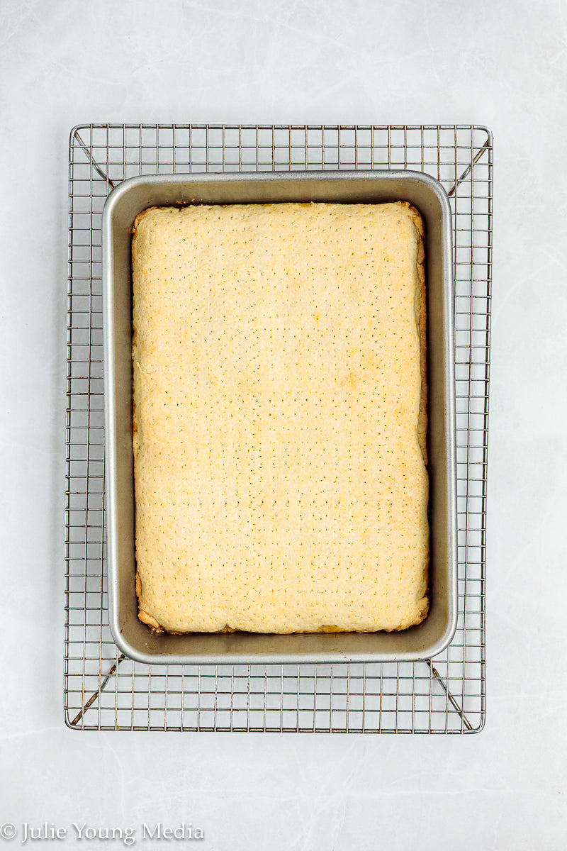 Hungarian Apple Pie (Almás Pite)