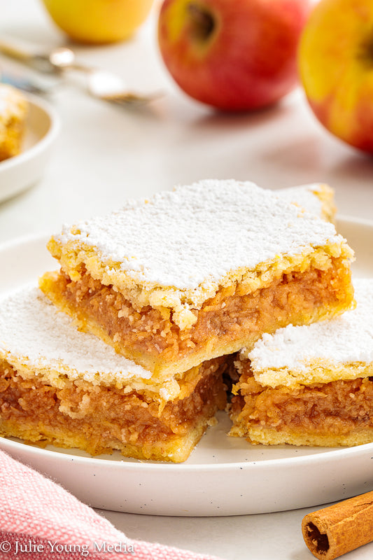 Hungarian Apple Pie (Almás Pite)
