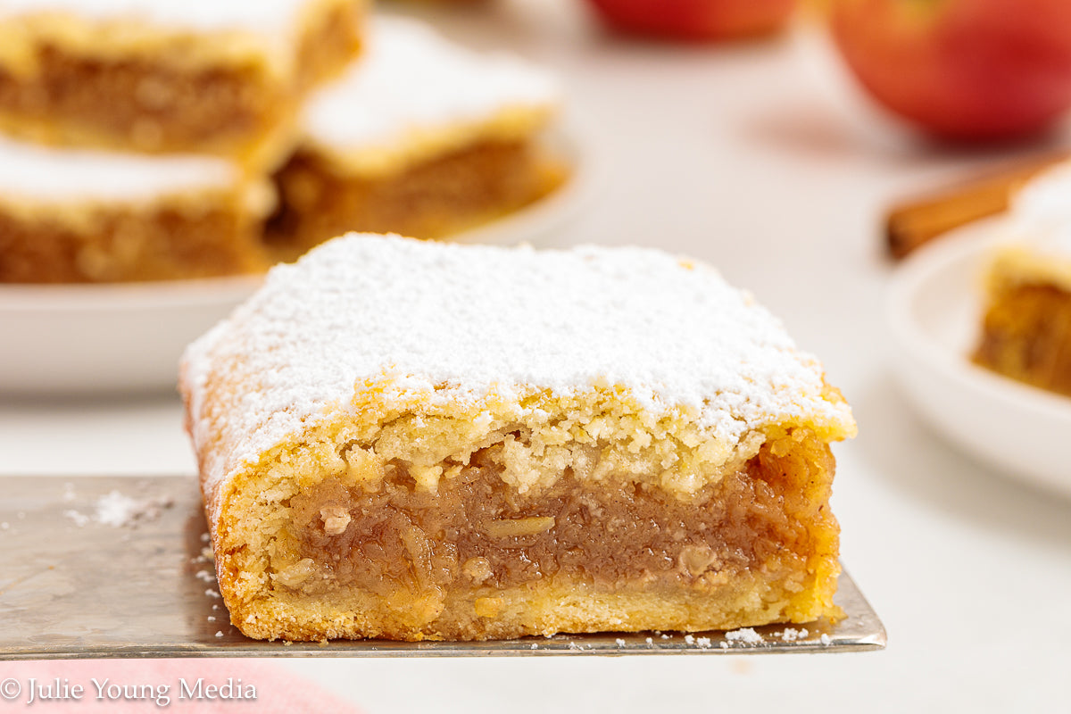 Hungarian Apple Pie (Almás Pite)