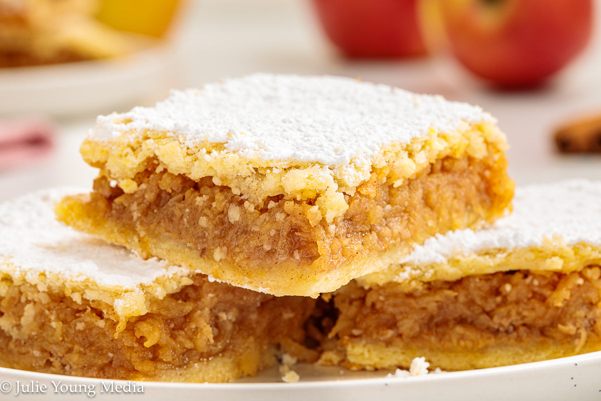 Hungarian Apple Pie (Almás Pite)
