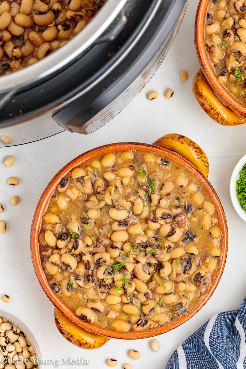 Instant Pot Seasoned Black Eyed Peas
