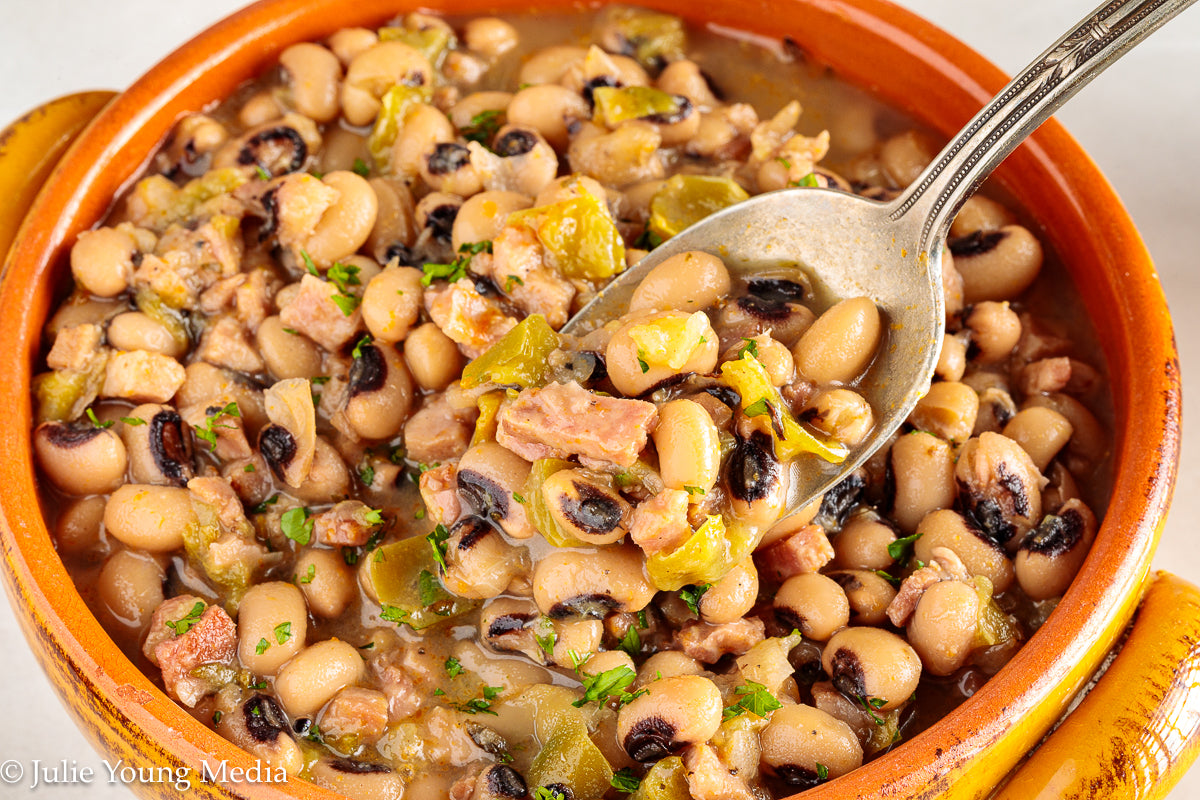 Instant Pot Seasoned Black Eyed Peas