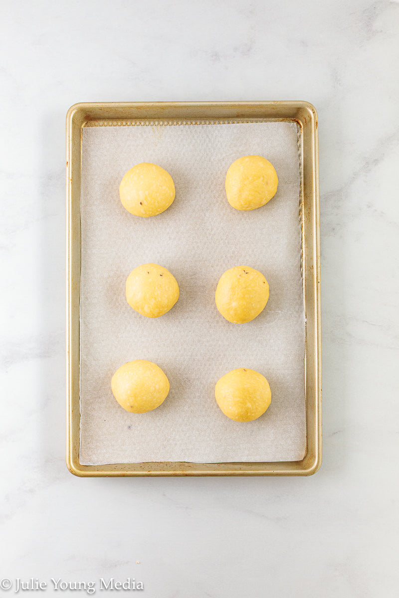 Semitas (Honduran Egg Yolk Bread)