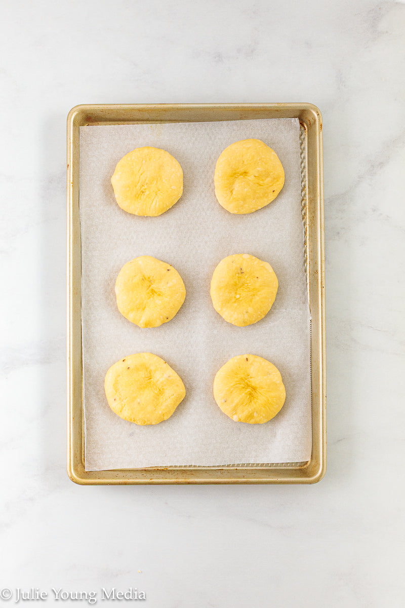 Semitas (Honduran Egg Yolk Bread)