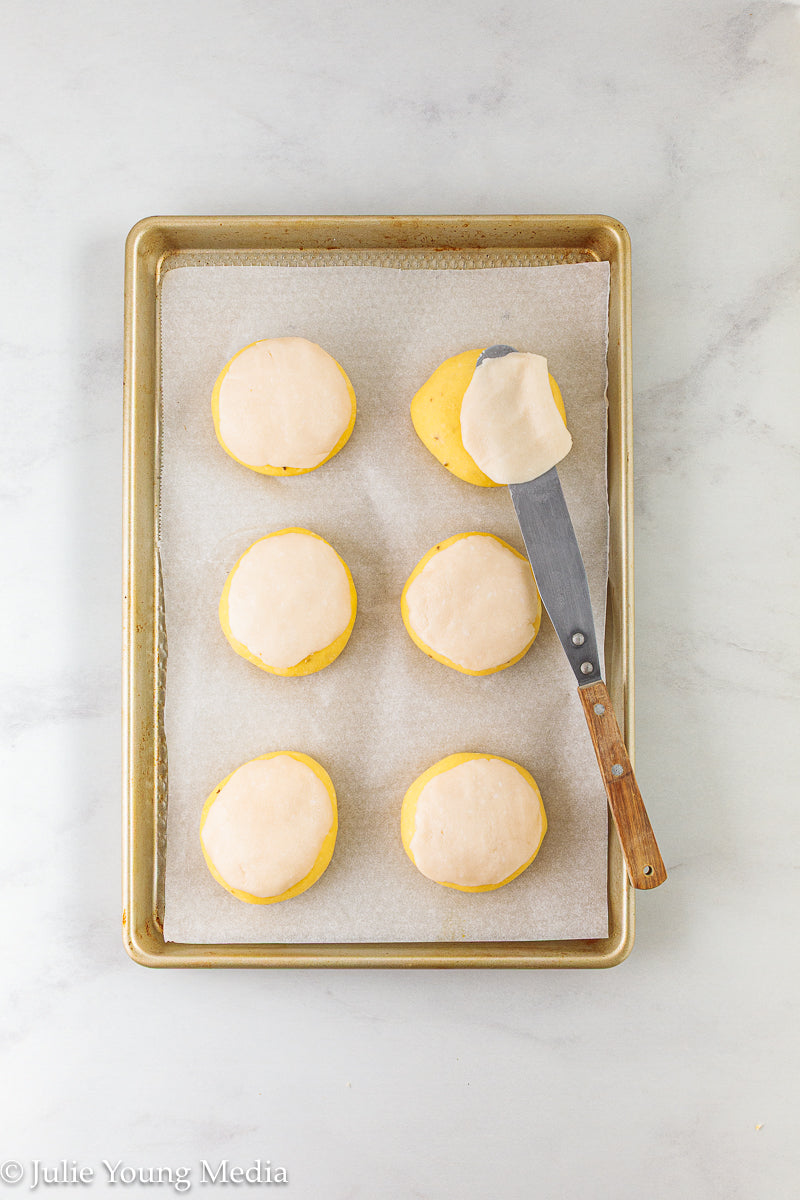 Semitas (Honduran Egg Yolk Bread)