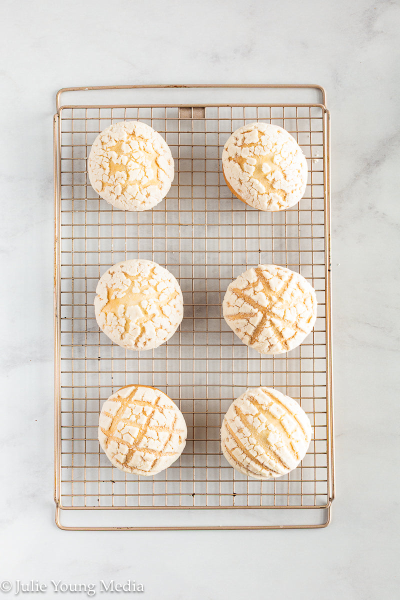 Semitas (Honduran Egg Yolk Bread)