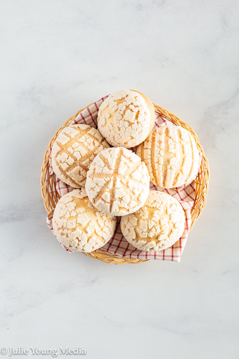 Semitas (Honduran Egg Yolk Bread)