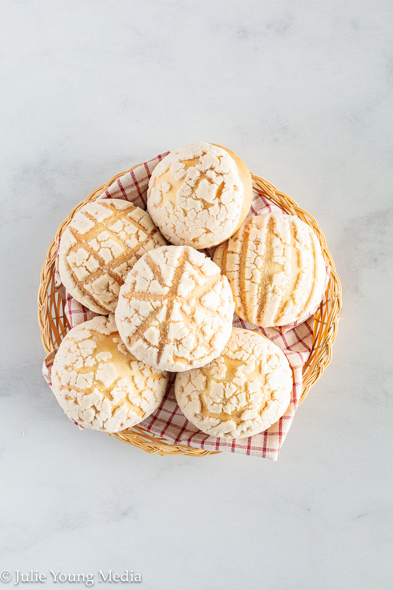 Semitas (Honduran Egg Yolk Bread)