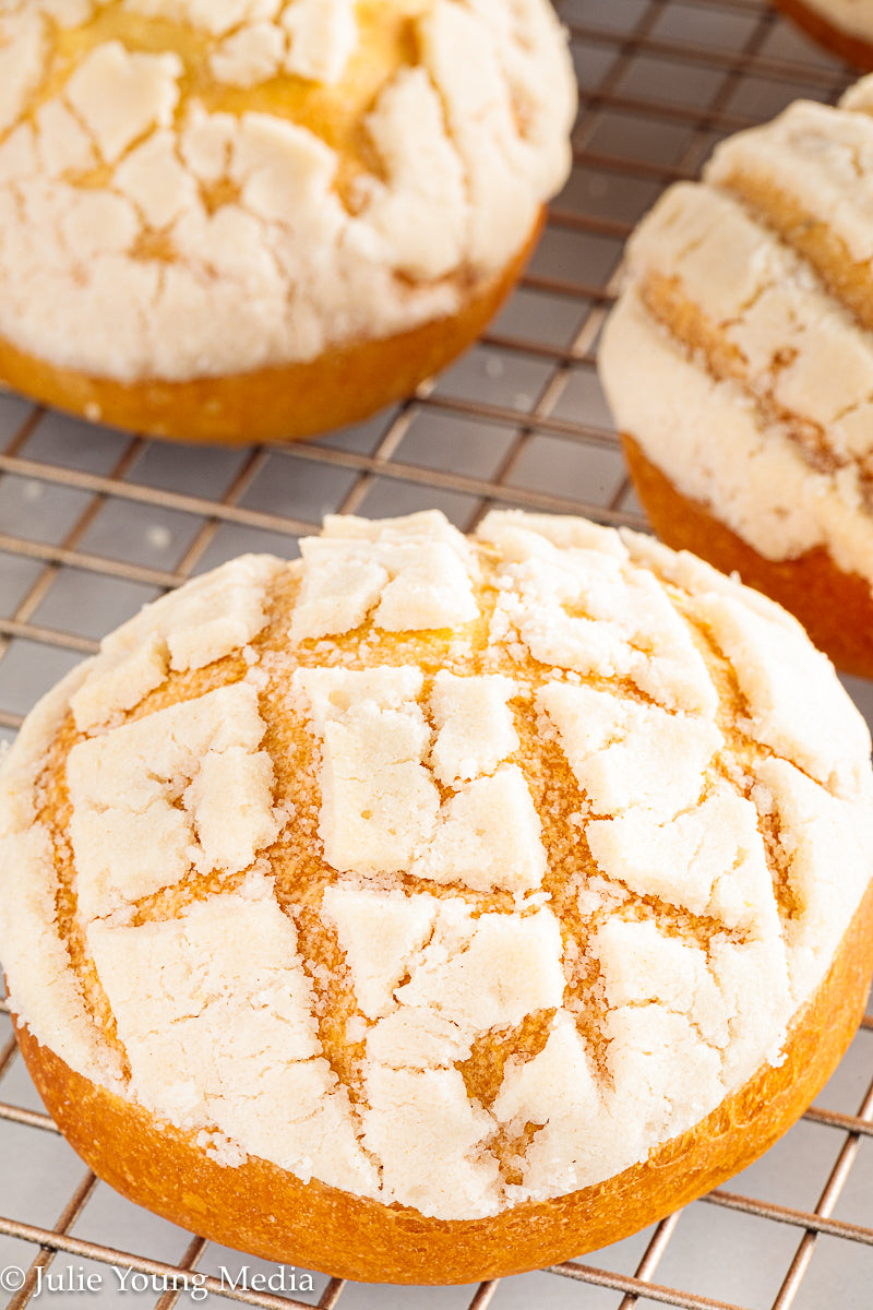 Semitas (Honduran Egg Yolk Bread)
