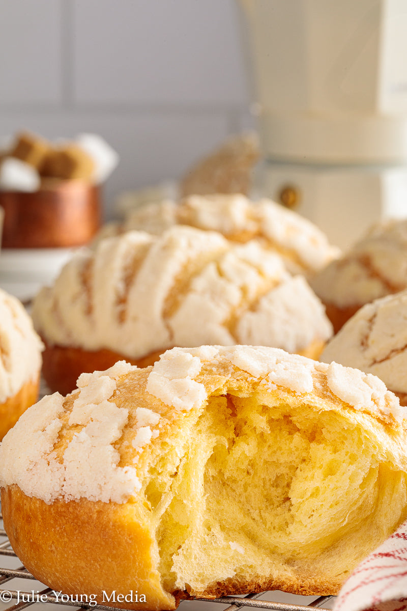 Semitas (Honduran Egg Yolk Bread)