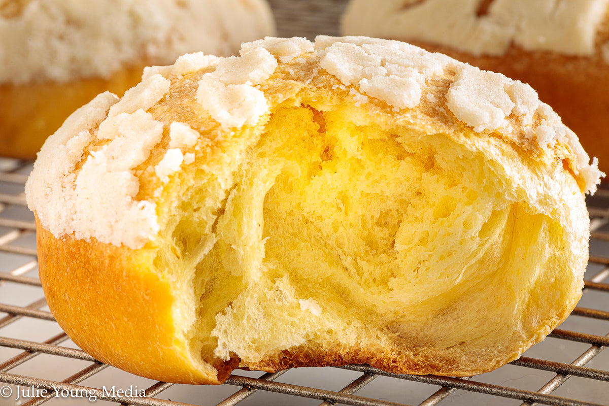 Semitas (Honduran Egg Yolk Bread)