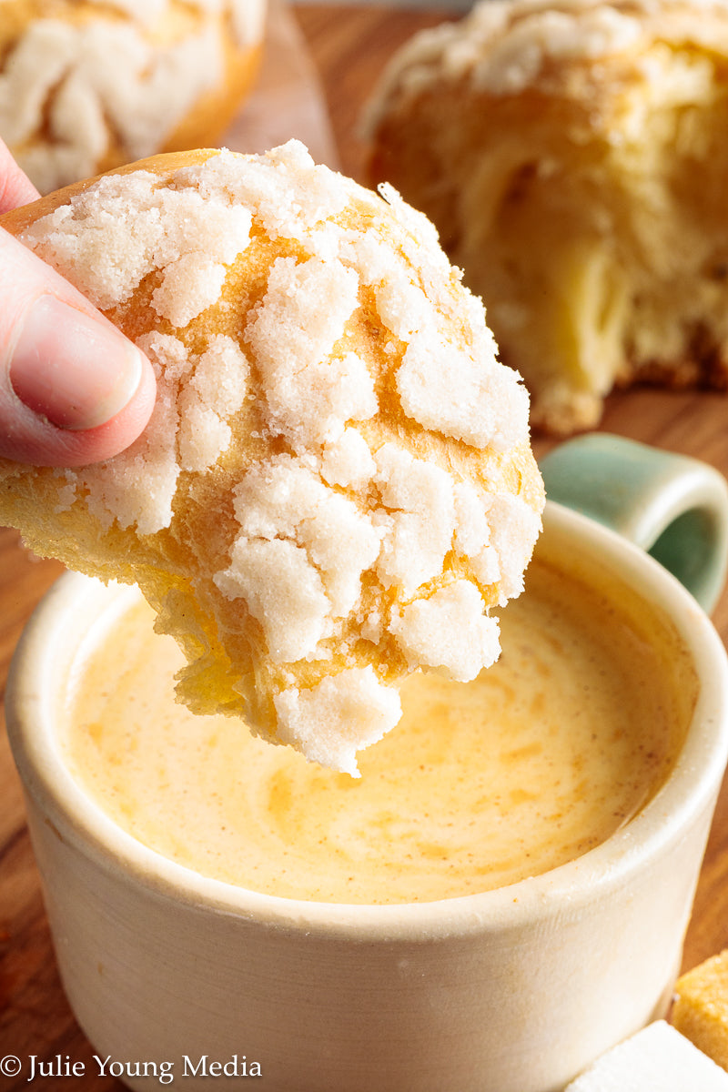 Semitas (Honduran Egg Yolk Bread)