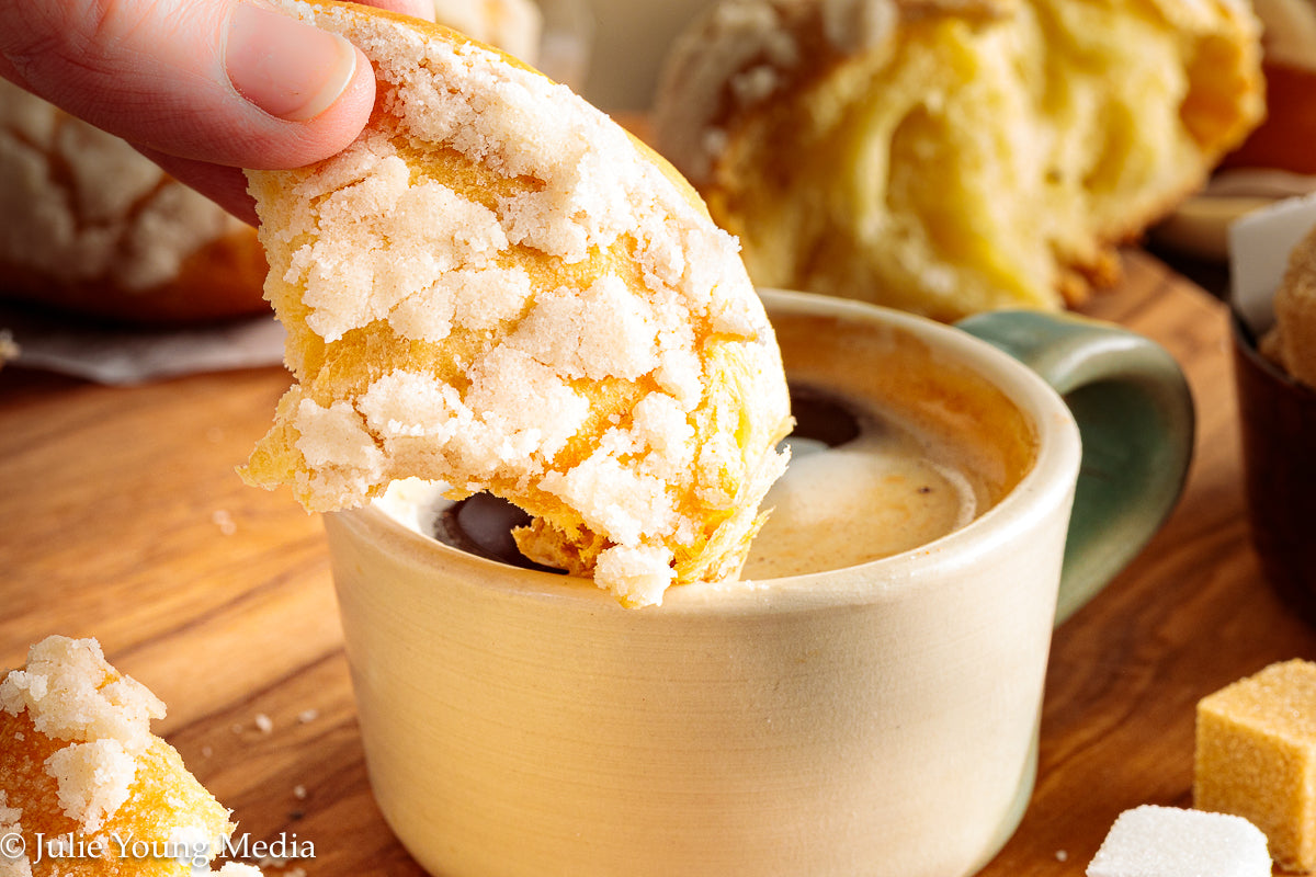 Semitas (Honduran Egg Yolk Bread)