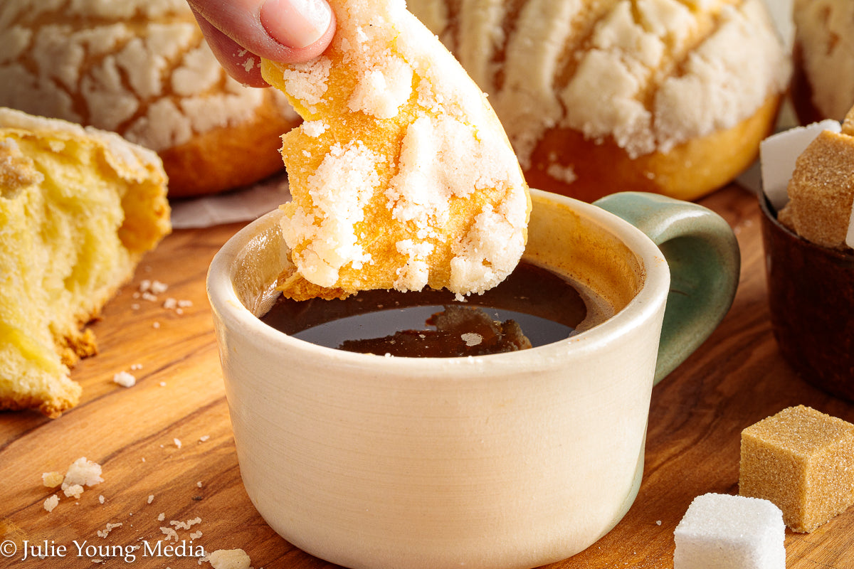 Semitas (Honduran Egg Yolk Bread)