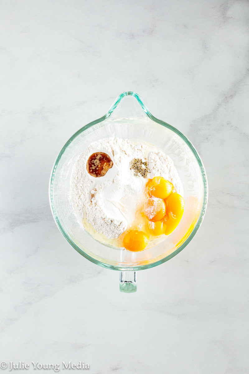 Semitas (Honduran Egg Yolk Bread)