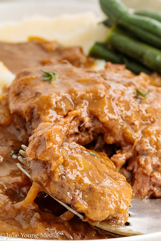 Slow Cooker Cubed Steak with Gravy