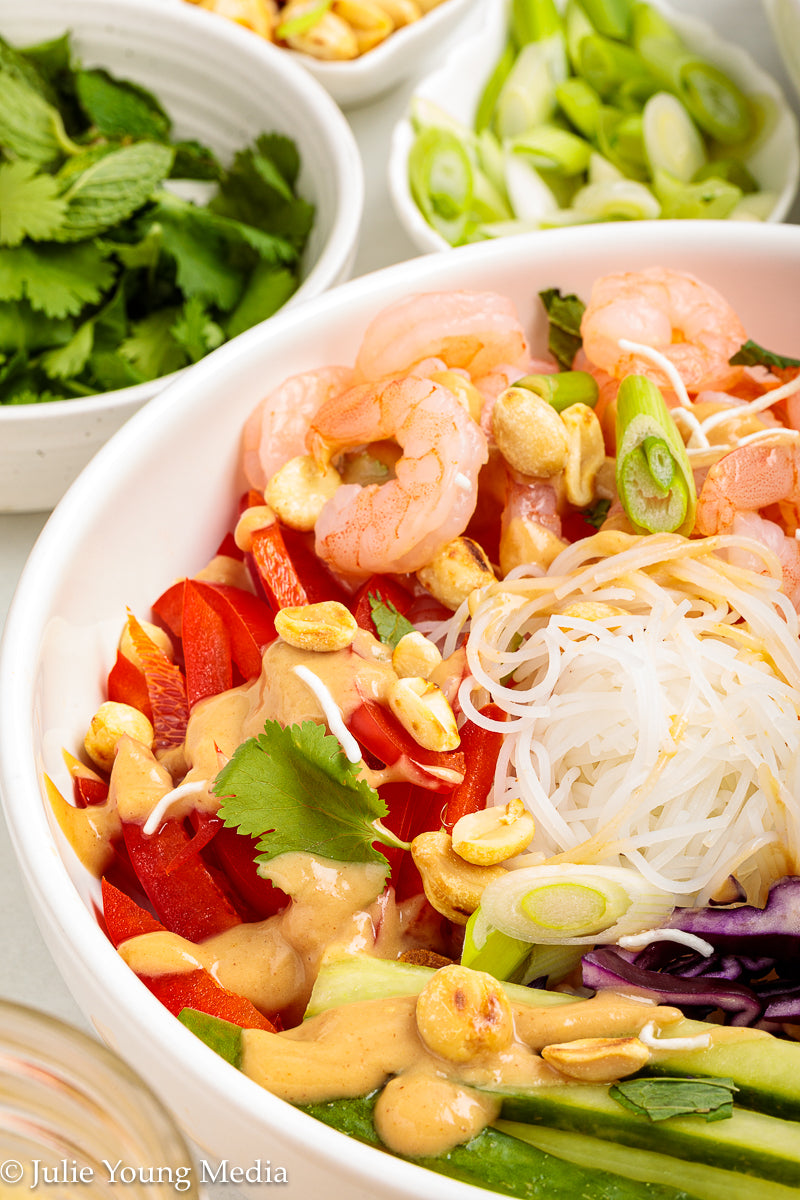 Spring Roll in a Bowl (Salad Roll Bowl)